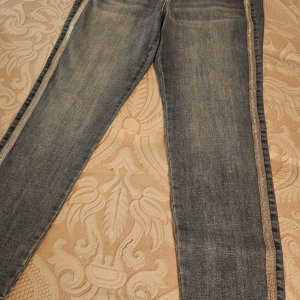Soft Surroundings Rhinestone trim jeans size 10/30
